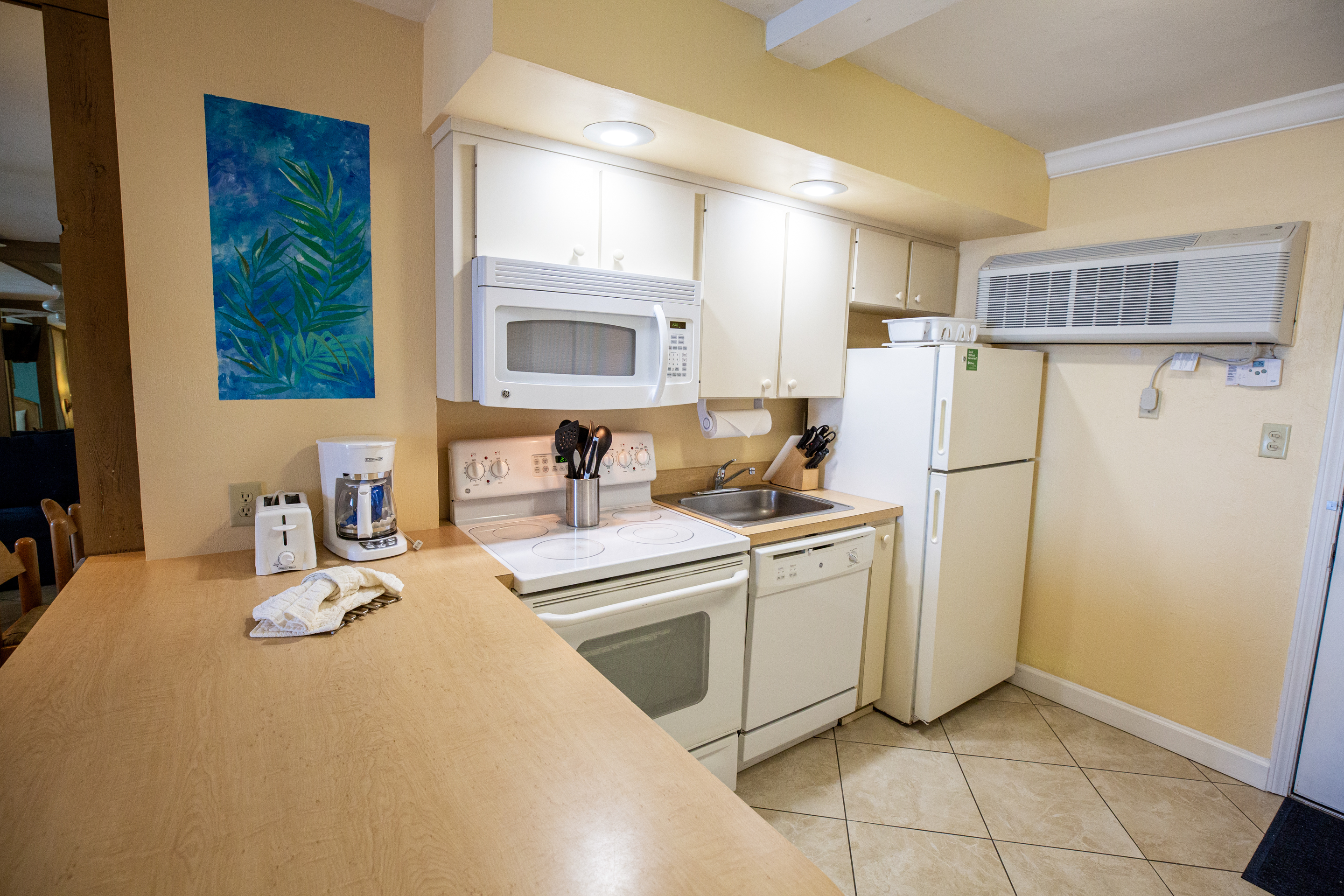 Sea Club IV Resort — photo 43 of 46